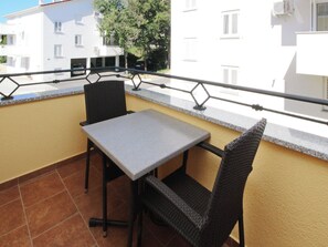 Outdoor dining - Apartment Flora - 6 by Interhome (Krk/Baška)