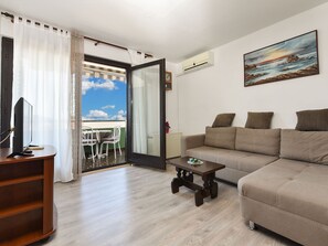 TV - Apartment 1178 by Interhome (Fažana)