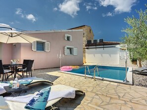Pool - House Michelle by Interhome (Pula/Banjole)