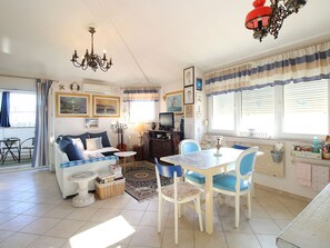 TV - Apartment 2375 by Interhome (Medulin/Ližnjan)