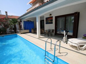 Pool - Villa Viktoria / HR-11041-01 by Interhome (Dracevac)