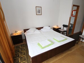 Internet - Vintage Guest Room Liva / HR-11059-06 by Interhome (Dracevac)