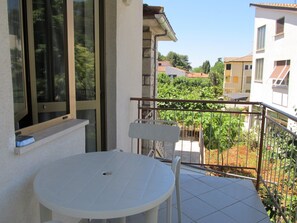 Outdoor dining - Vintage Guest Room Liva / HR-11059-06 by Interhome (Dracevac)
