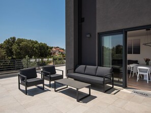 Terrace/patio - Cube Box House by Interhome (Pula)