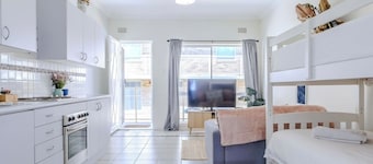 Popular North Cronulla Beach Apartment sleeps up to 5 people