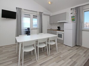 Dining - Apartment Lilly - 1 by Interhome (Krk/Baška)