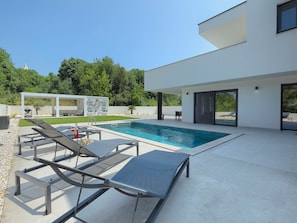 Pool - Villa Laura by Interhome (Medulin/Ližnjan)