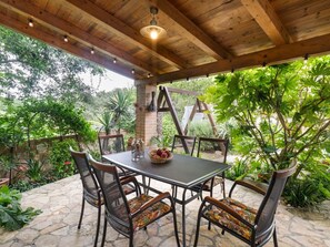 Outdoor dining - Casa Luca by Interhome (Pula/Manjadvorci)