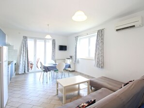 TV - Apartment 2397 by Interhome (Fažana)