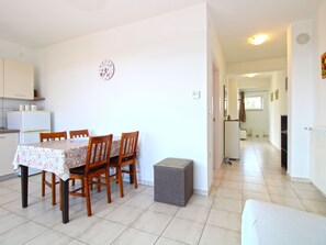 Dining - Apartment 2397 by Interhome (Fažana)