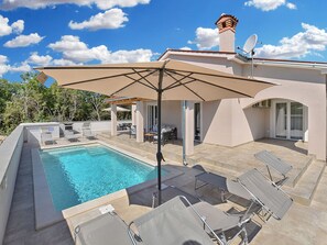 Pool - Villa 2405 by Interhome (Pula/Rakalj)