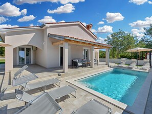 Pool - Villa 2405 by Interhome (Pula/Rakalj)