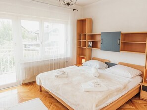 Internet - House Dugo Selo M&A by Interhome (Dugo Selo)