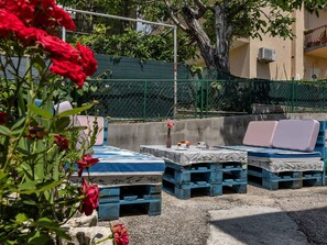 Outdoor dining - Wohnung Sunny Garden von Ana A2 by Interhome (Makarska)