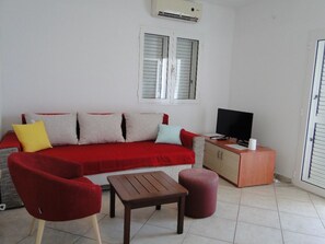 Living area - Villa Laguna 4 Ferienwohnung by Interhome (Primošten)