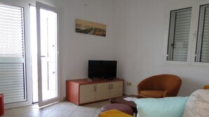 Living area - Villa Laguna 3 Ferienwohnung für 4 Personen by Interhome (Primošten)