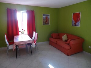 TV - Wohnung mit herrlichem Meerblick by Interhome (Podorljak)