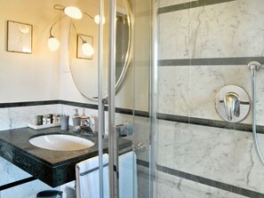 Towels - Wohnanlage Ca e Frati-Wohnung Narciso by Interhome (Arezzo)