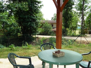 Outdoor dining - Domäne mit Jacuzzi by Interhome (Gavaudun)