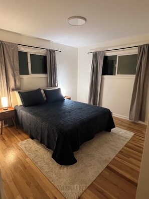 4 bedrooms, free WiFi, bed sheets