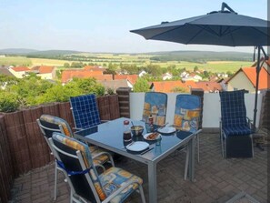 Outdoor dining - Look wide by Interhome (Oberelsbach)