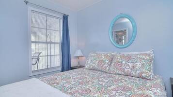 1 habitación, tabla de planchar con plancha, wifi gratis y ropa de cama