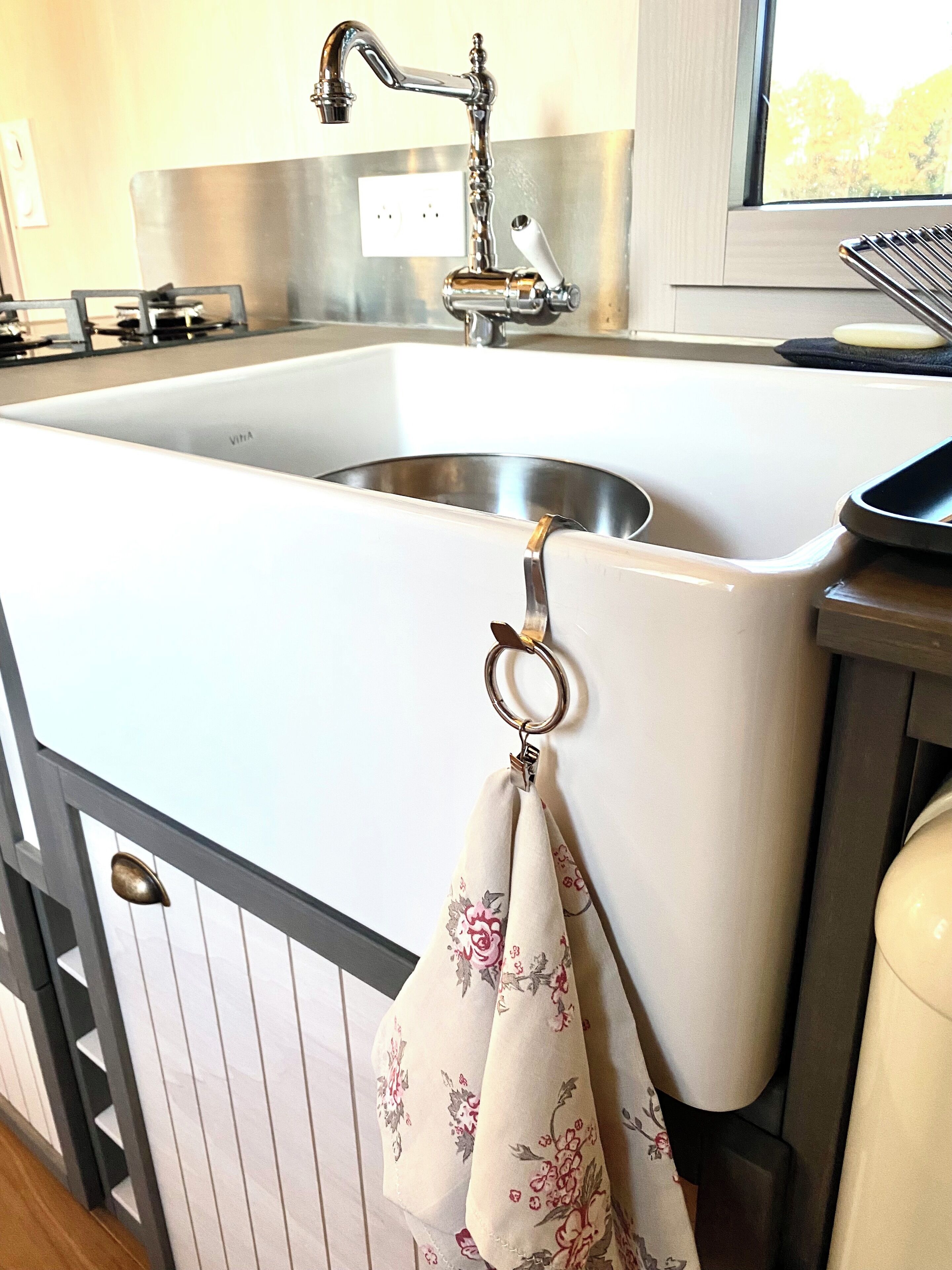 Microondas y placa de cocina