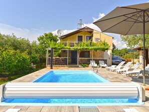 Pool - House 1012 by Interhome (Fažana)