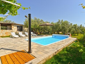 Pool - House 1012 by Interhome (Fažana)