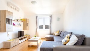 Luokittelematon kuva, 5 kautta 19, painike