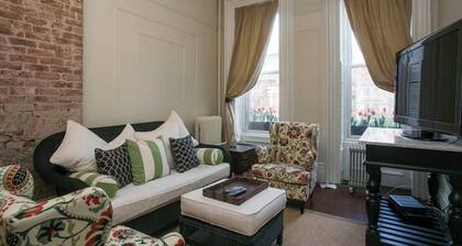 Spacious 5-bedroom townhome in fantastic New York City