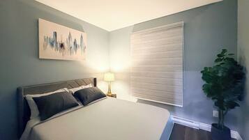 2 bedrooms, iron/ironing board, WiFi, bed sheets