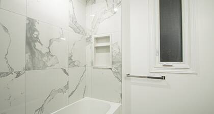 Executive 2-Bedroom Suite | Soundproof | Steps to Wortley Village & Vic Hospital
