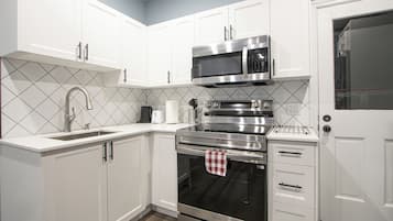 Mikrobølgeovn, ovn og kokeplater