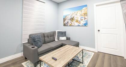 Executive 2-Bedroom Suite | Soundproof | Steps to Wortley Village & Vic Hospital