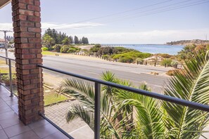 Property grounds - Potter's Oasis (Victor Harbor)