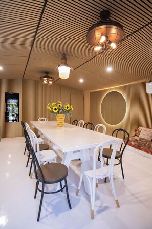 Dining - Potter's Oasis (Victor Harbor)