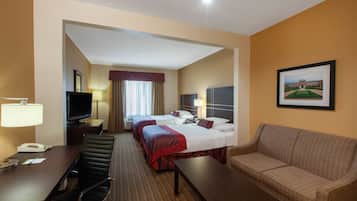 Chambre Classique Double ou avec lits jumeaux | Bureau, espace de travail pour ordinateur portable, rideaux occultants