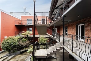 Exterior - Manor Place Stays Apartment one (Dunedin)