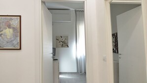 Unclassified image, 2 of 27, button - Casa Alessia by Interhome (Pavia)