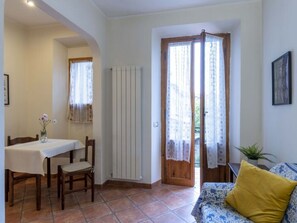 Living area - Vintage Apartment In Florence by Interhome (Florence)