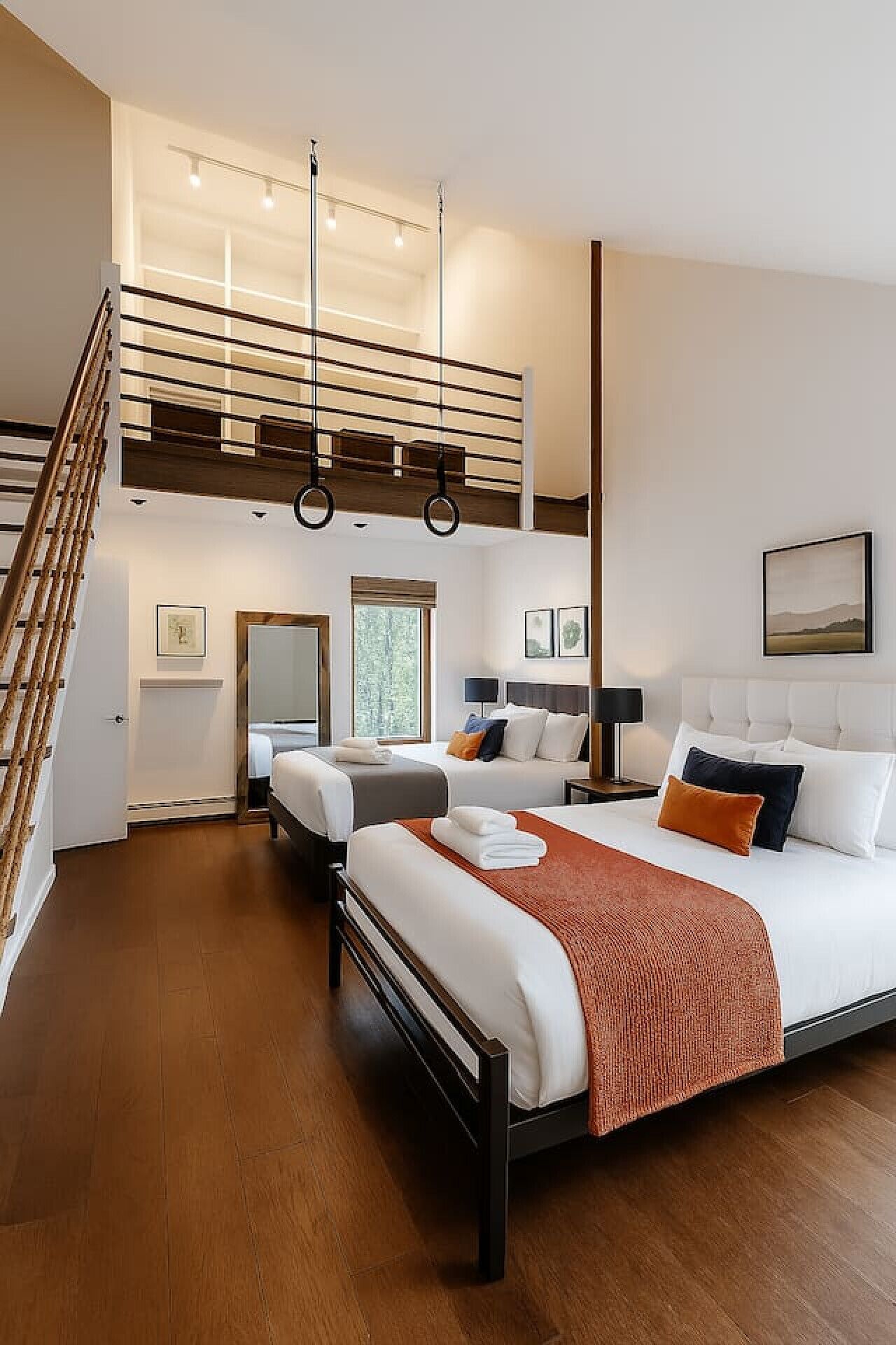 Skrivebord, wi-fi og sengetøy