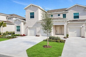 Exterior - Lux Golf Home at Ibis Landing Golf and CC (Lehigh Acres)