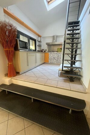 Fridge, microwave, oven, cookware/dishes/utensils - Bell'aria Apartment by Interhome (Bellaria)