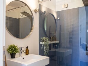 Bathroom - Green Suite Florence by Interhome (Florence)