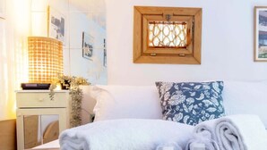 Room - Suite Vogel by Interhome (Casellina)