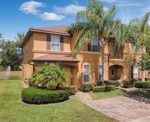 Exterior - Spacious 4-bedroom townhome in peaceful Davenport with AC 507 (Davenport)