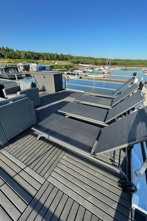 Terrace/patio - Hausboot Vroni am Bärwaldersee by Interhome (Weißwasser)