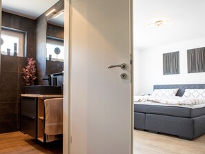 2 bedrooms, Internet - Novo Mesto - Exklusive Wellnesswohnung am Eltenberg mit Sauna und Gym by Interhome (Emmerich)