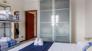 1 quarto, acesso à internet